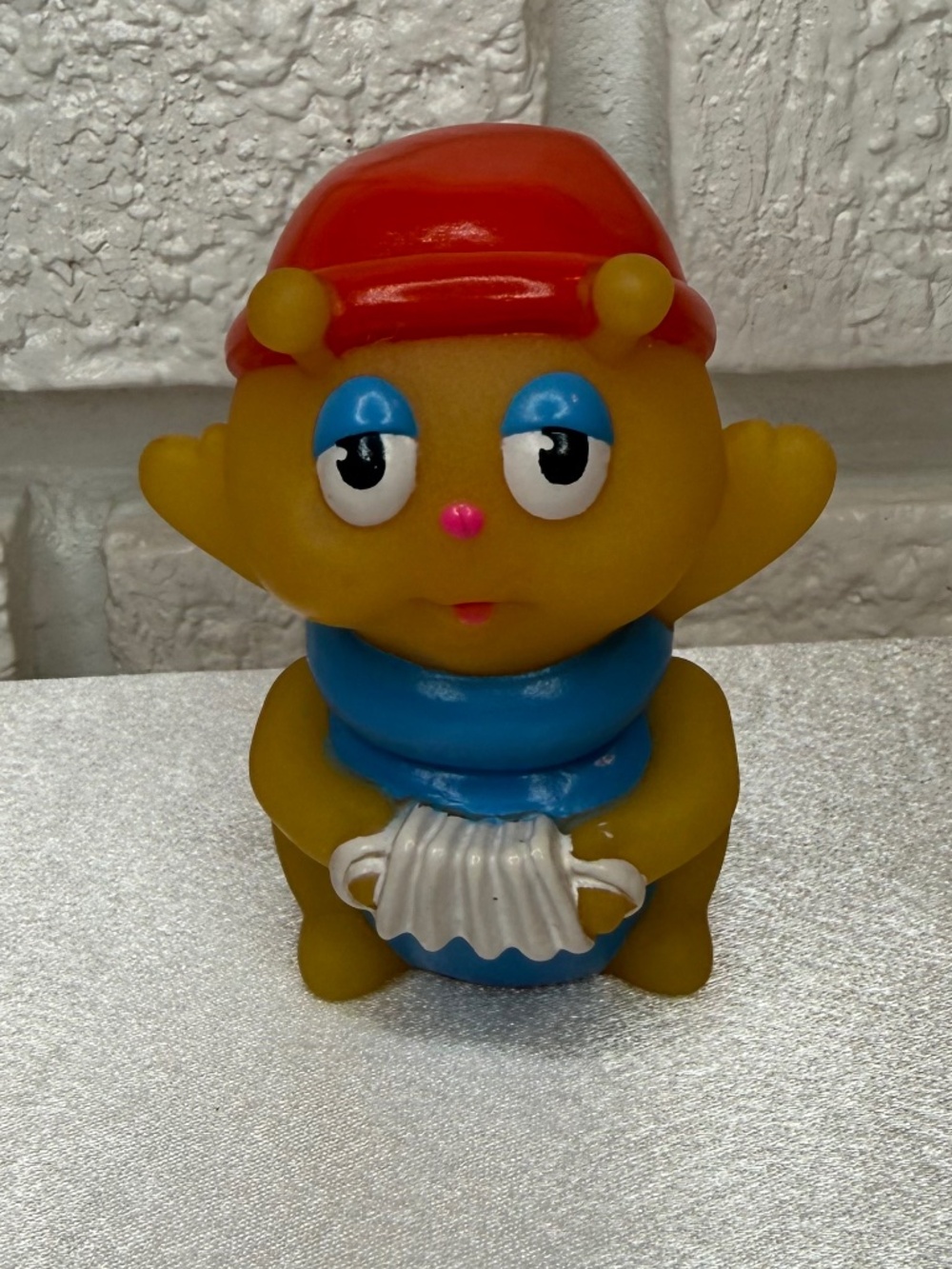 Vintage 1986 Glo Worms The Glo Friends Glo Cricket Finger Puppet / Figure